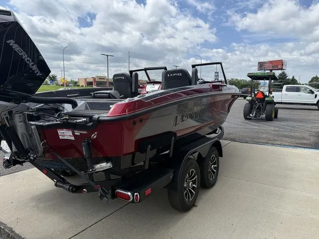 Slide: The Image of Lund 202 PRO-V GL Sport 2026 - 7