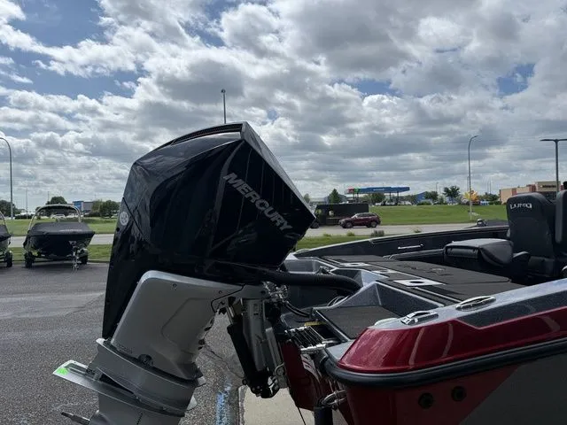 Slide: The Image of Lund 202 PRO-V GL Sport 2026 - 8