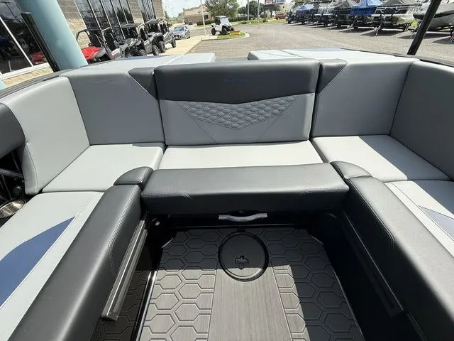 Slide: The Image of MasterCraft NXT23 2026 - 27