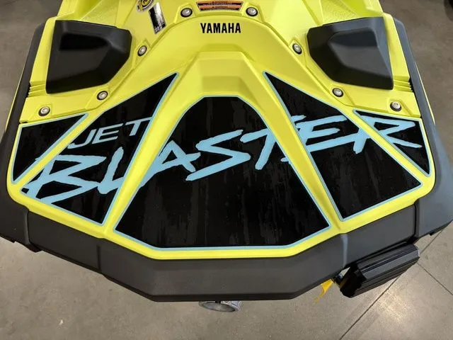 Slide: The Image of Yamaha JetBlaster PRO 2-Up 2025 - 8
