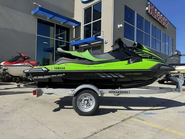 Slide: The Image of Yamaha VX Cruiser HO 2021 - 4