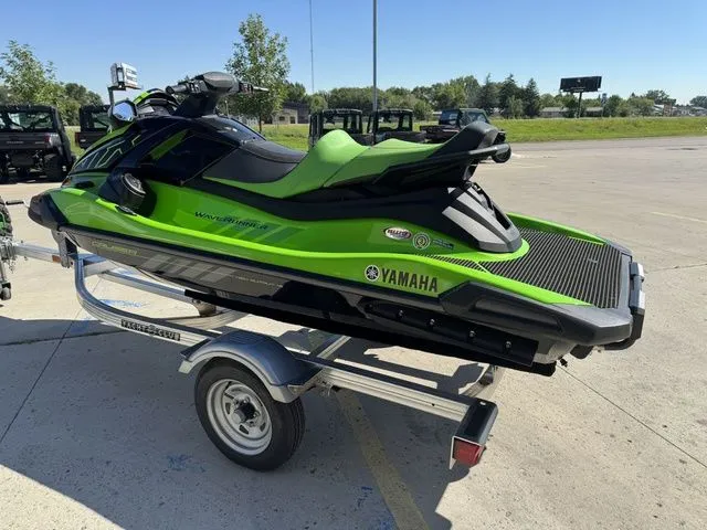 Slide: The Image of Yamaha VX Cruiser HO 2021 - 6