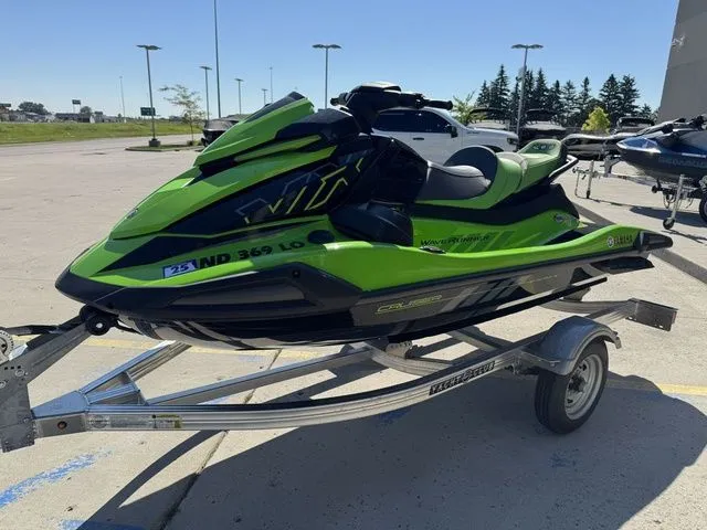 Slide: The Image of Yamaha VX Cruiser HO 2021 - 8