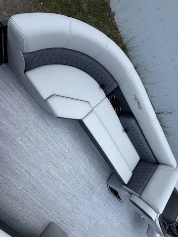 Slide: The Image of Harris Cruiser 230 CWDH 2026 - 10