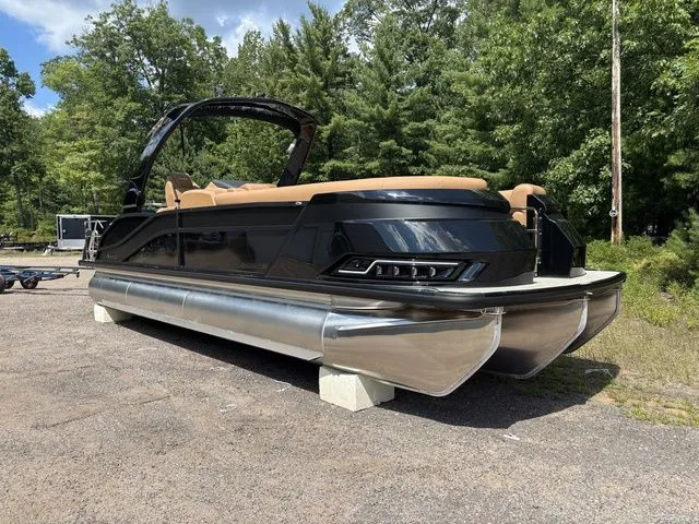 Slide: The Image of Harris Grand Mariner 250 SLDH 2026 - 2