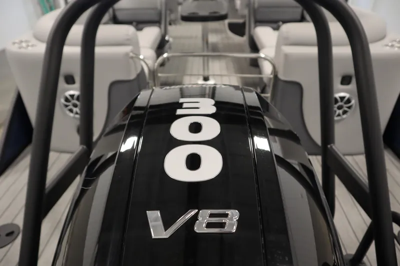 Slide: The Image of 2025 Bentley Pontoons Elite 253 Admiral Tri-toon with powerful 300 V8 engine. - 47