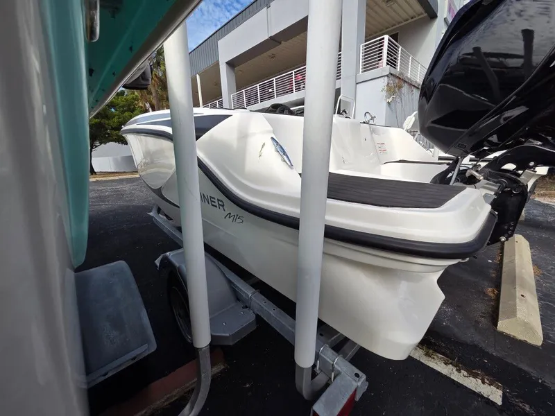 Slide: The Image of Bayliner Element M15 2024 - 6