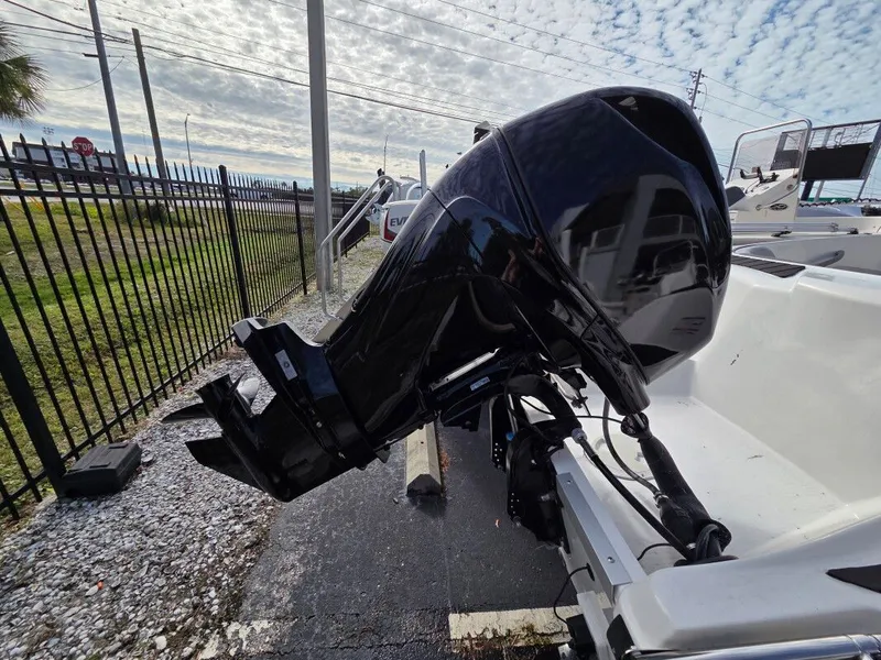 Slide: The Image of Bayliner Element M15 2024 - 8