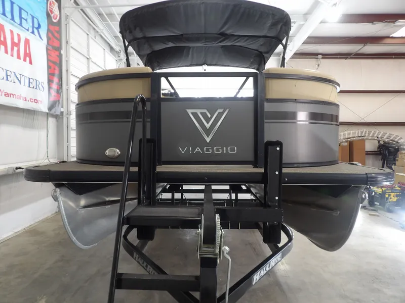 Slide: The Image of Viaggio Lago 20U 2022 - 5