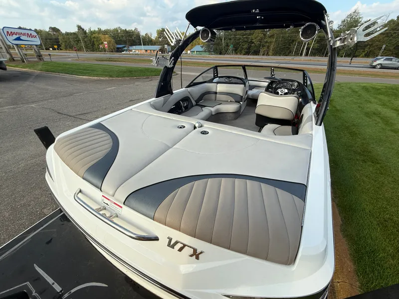 Slide: The Image of Malibu Wakesetter 20 VTX 2008 - 17