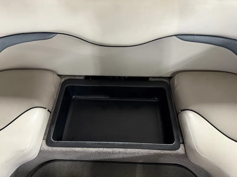 Slide: The Image of Malibu Wakesetter 20 VTX 2008 - 31