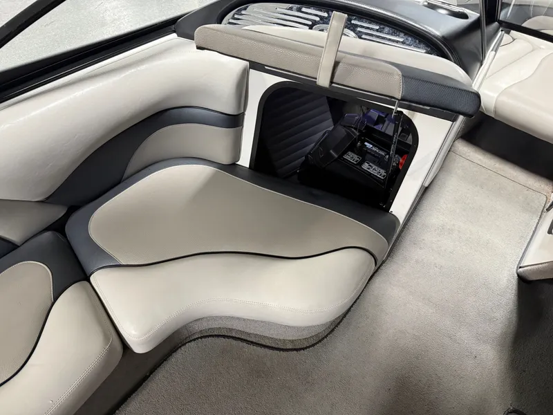 Slide: The Image of Malibu Wakesetter 20 VTX 2008 - 42