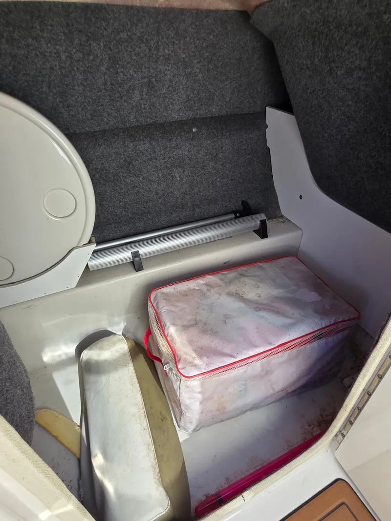 Slide: The Image of Sea Ray 200 Sundeck 2007 - 14