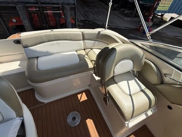 Slide: The Image of Sea Ray 200 Sundeck 2007 - 8