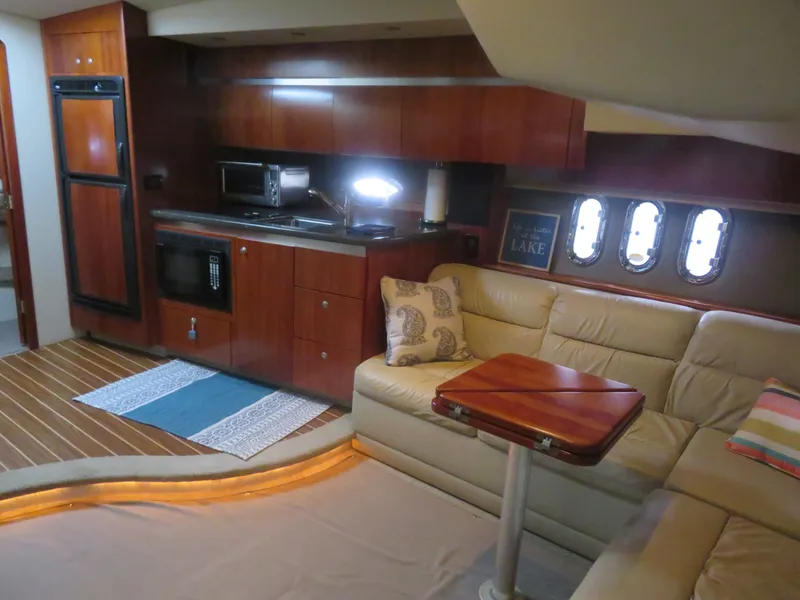 Slide: The Image of Cruisers 42 Express 2007 - 12