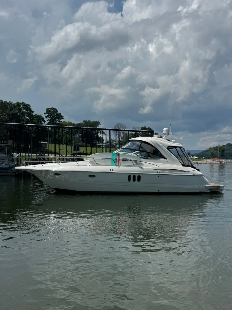 The Image of Cruisers Yachts 42 Express 2007 - 0