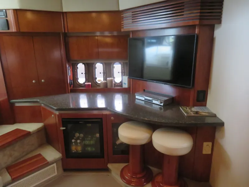 Slide: The Image of Cruisers Yachts 42 Express 2007 - 11