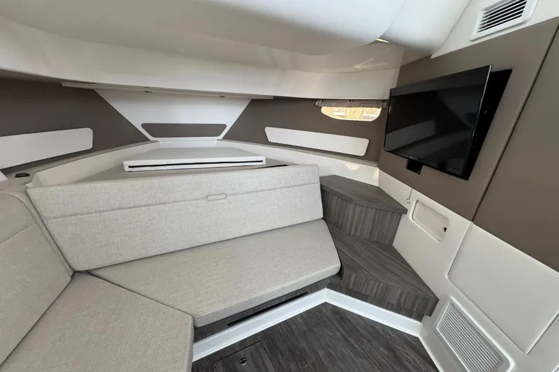 Slide: The Image of Sea Ray Sundancer 370 Outboard 2026 - 43