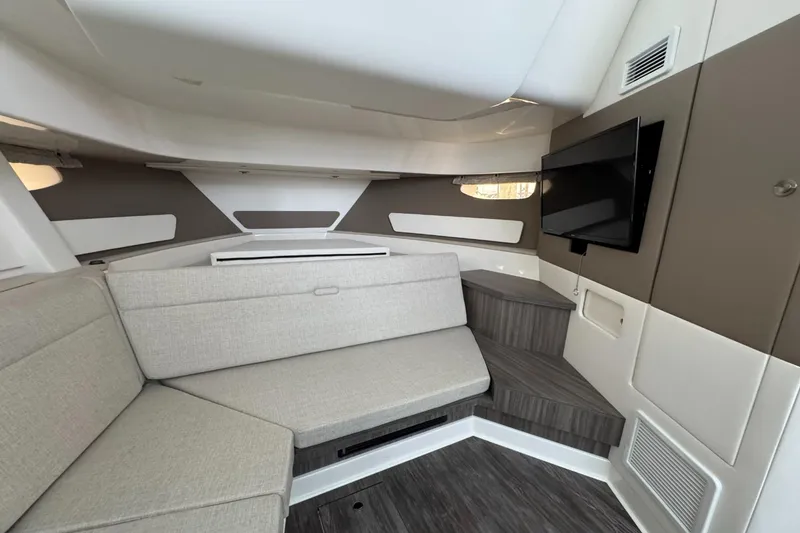 Slide: The Image of Sea Ray Sundancer 370 Outboard 2026 - 44