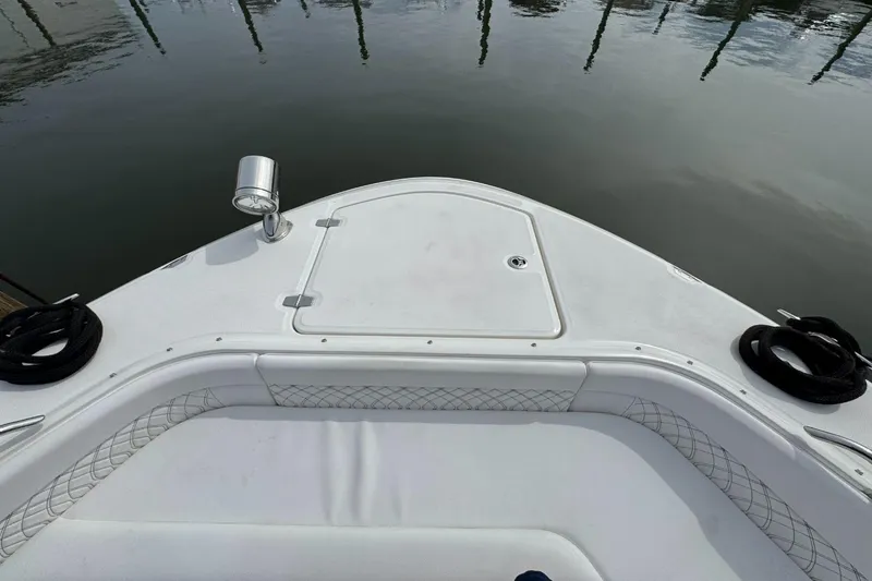 Slide: The Image of Sea Ray Sundancer 370 Outboard 2026 - 66