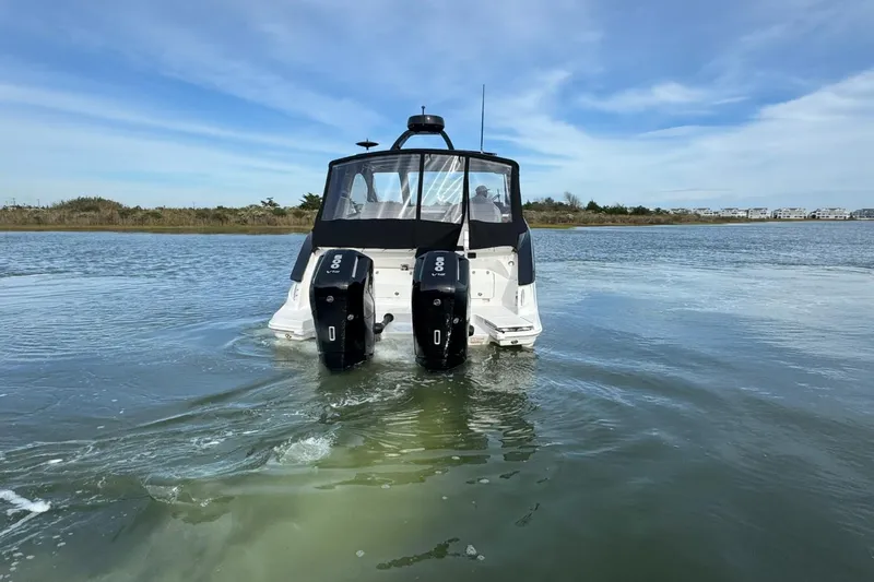 Slide: The Image of Sea Ray Sundancer 370 Outboard 2026 - 72