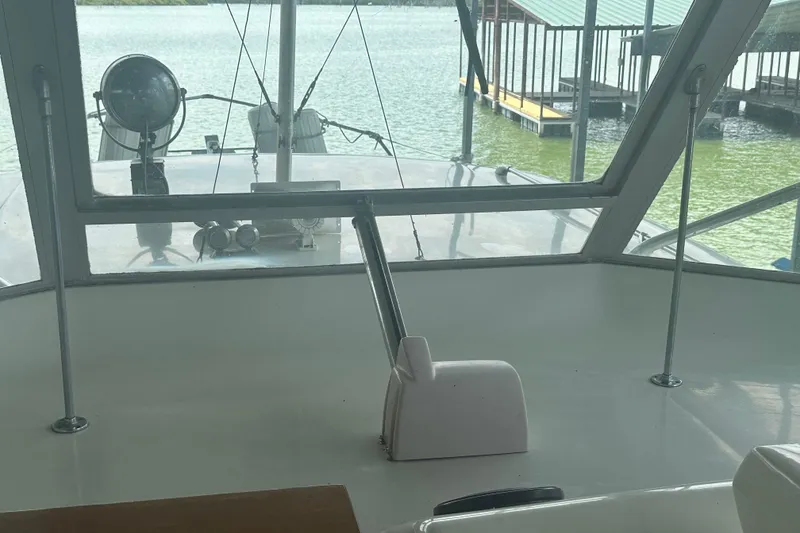 Slide: The Image of 1971 Chris-Craft Commander 42 boat interior with lake view through windows. - 59