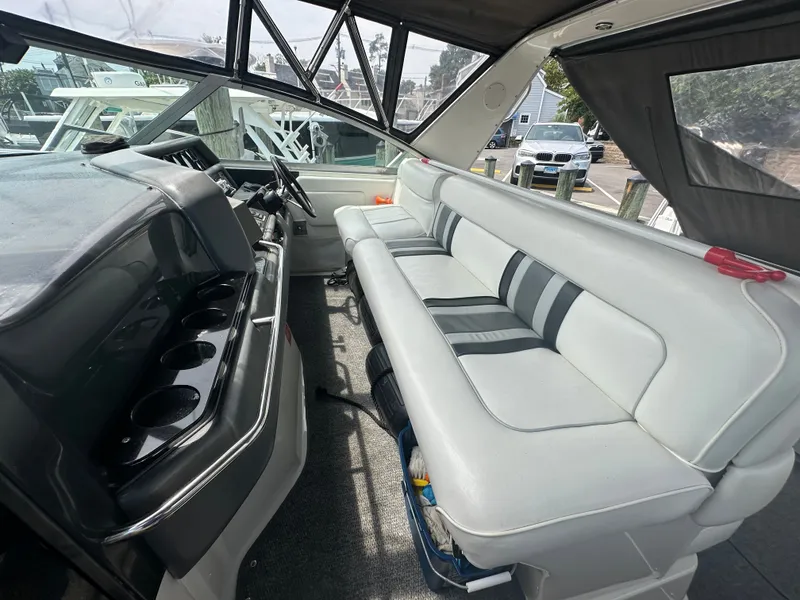 Slide: The Image of Sea Ray 350 Sundancer 1991 - 10