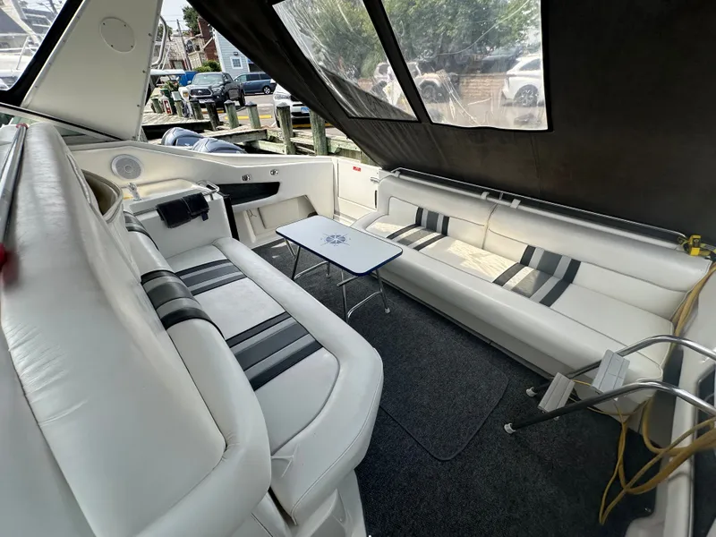 Slide: The Image of Sea Ray 350 Sundancer 1991 - 11
