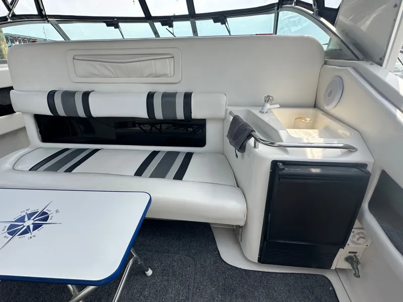 Slide: The Image of Sea Ray 350 Sundancer 1991 - 13