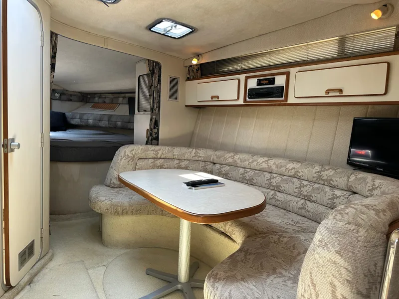 Slide: The Image of Sea Ray 350 Sundancer 1991 - 19