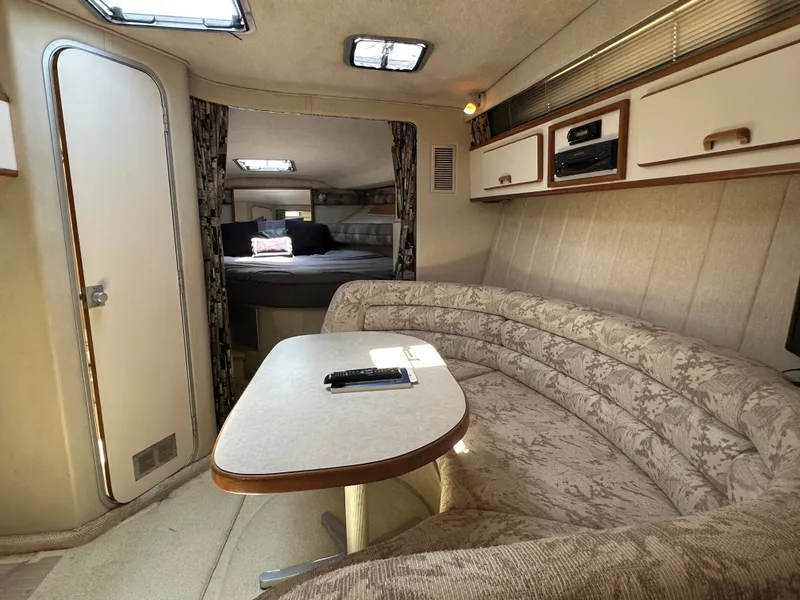 Slide: The Image of Sea Ray 350 Sundancer 1991 - 20