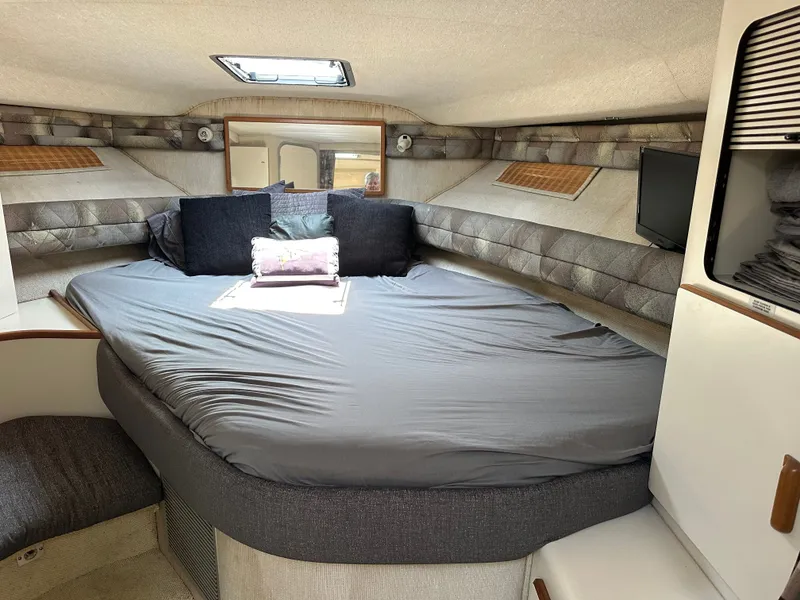 Slide: The Image of Sea Ray 350 Sundancer 1991 - 24