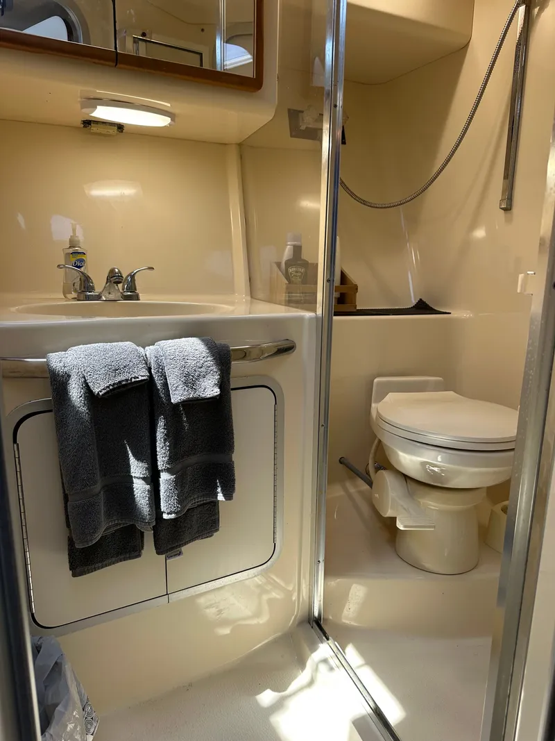 Slide: The Image of Sea Ray 350 Sundancer 1991 - 29