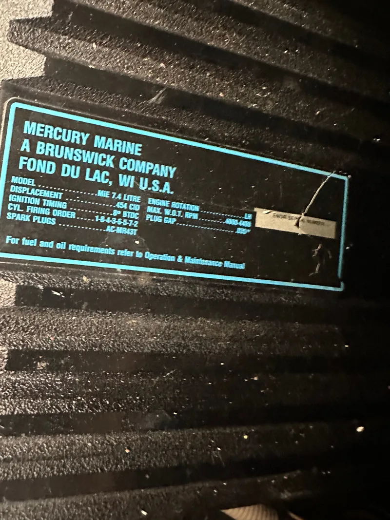 Slide: The Image of Sea Ray 350 Sundancer 1991 - 42