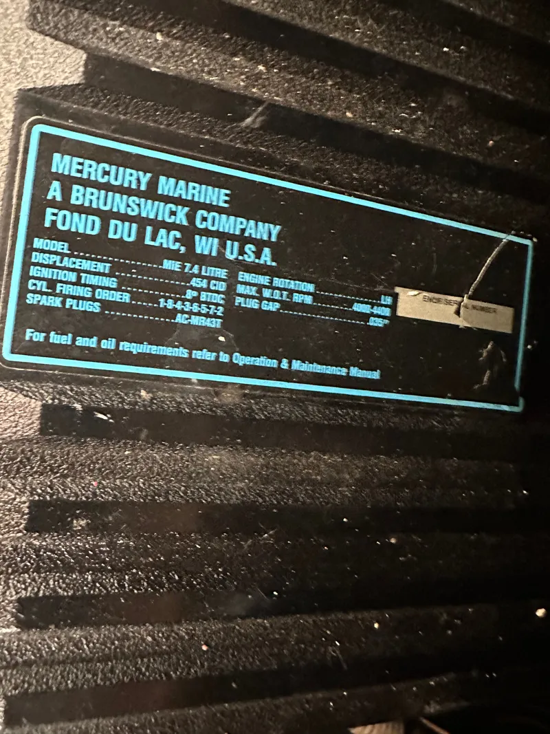 Slide: The Image of Sea Ray 350 Sundancer 1991 - 43