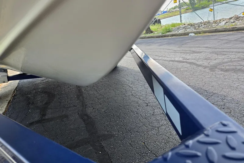 Slide: The Image of 2006 Bayliner 195 Classic boat on trailer, close-up view. - 7