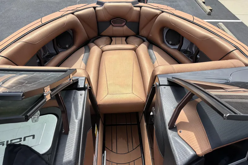 Slide: The Image of Luxurious interior of 2021 Centurion Ri265 boat with brown leather seating. - 7