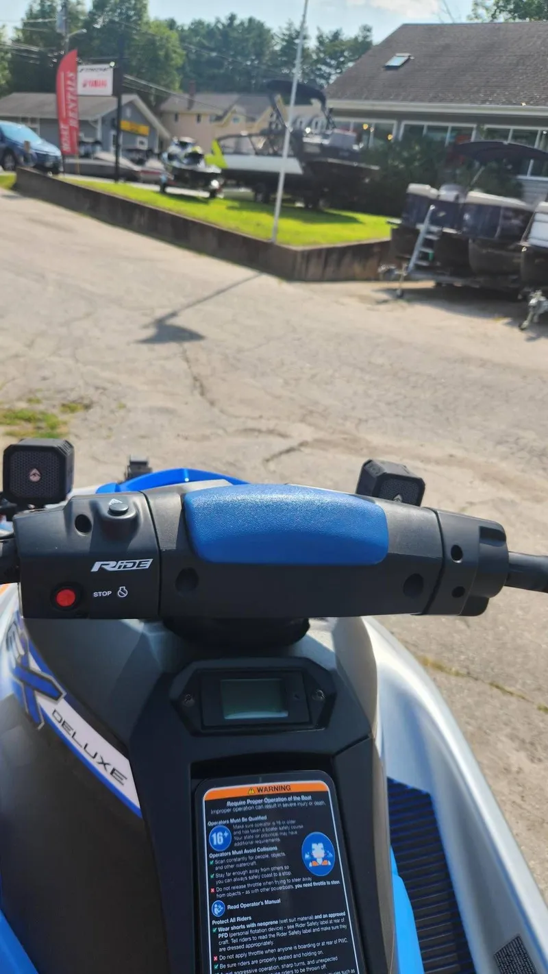 Slide: The Image of Waverunner EX DELUXE 2020 - 7