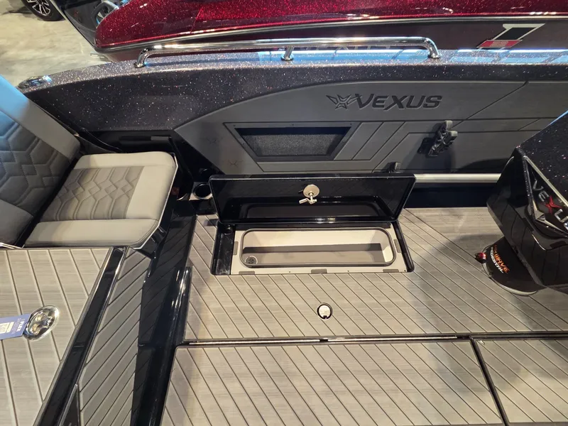 Slide: The Image of Vexus DVX22s 2026 - 33