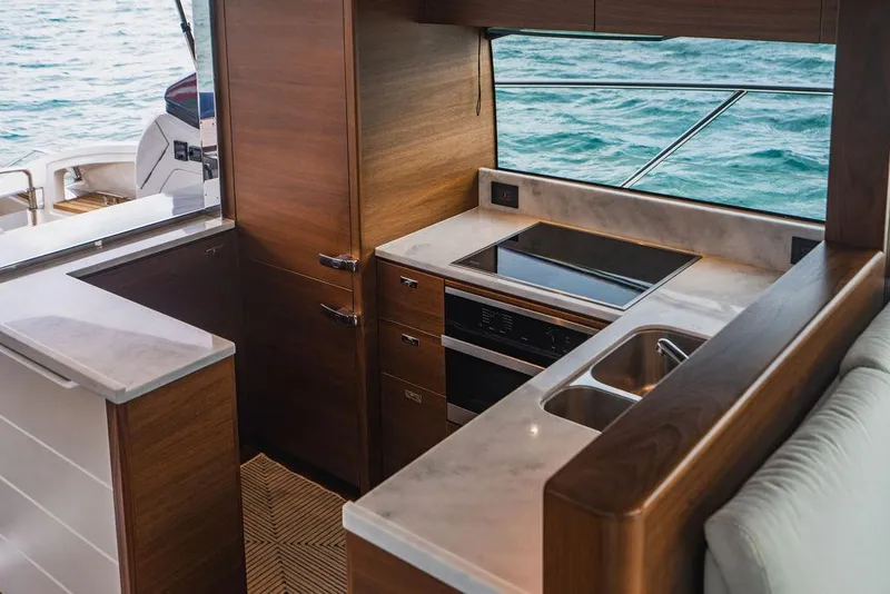 Slide: The Image of Princess S66 2022 - 100