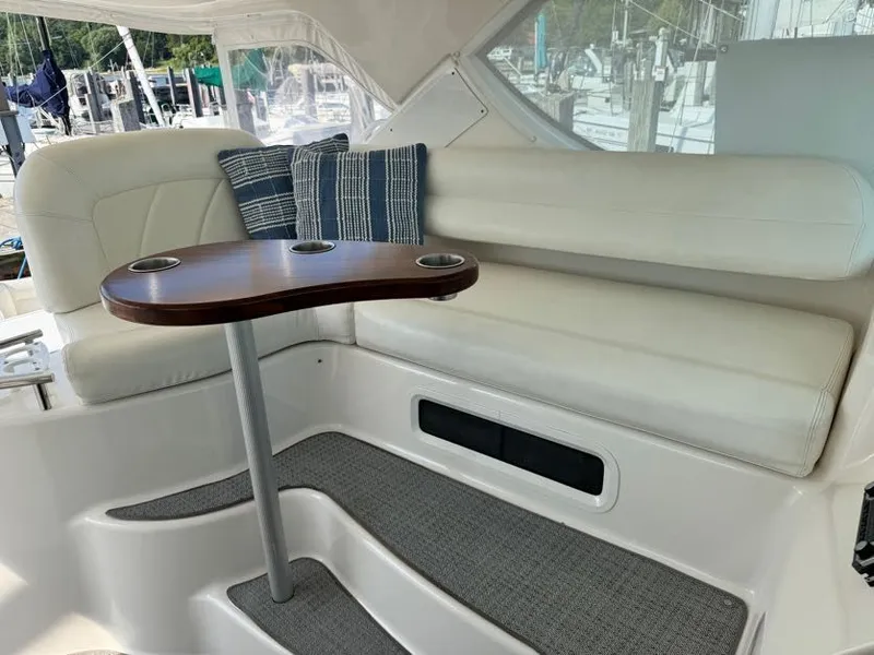 Slide: The Image of Tiara 4300 Sovran 2006 - 15