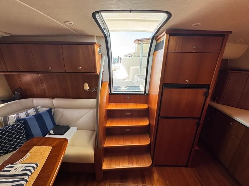 Slide: The Image of Tiara 4300 Sovran 2006 - 16