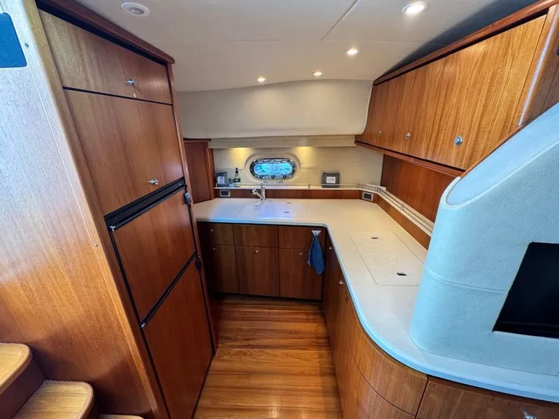 Slide: The Image of Tiara 4300 Sovran 2006 - 19