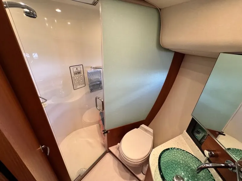 Slide: The Image of Tiara 4300 Sovran 2006 - 22