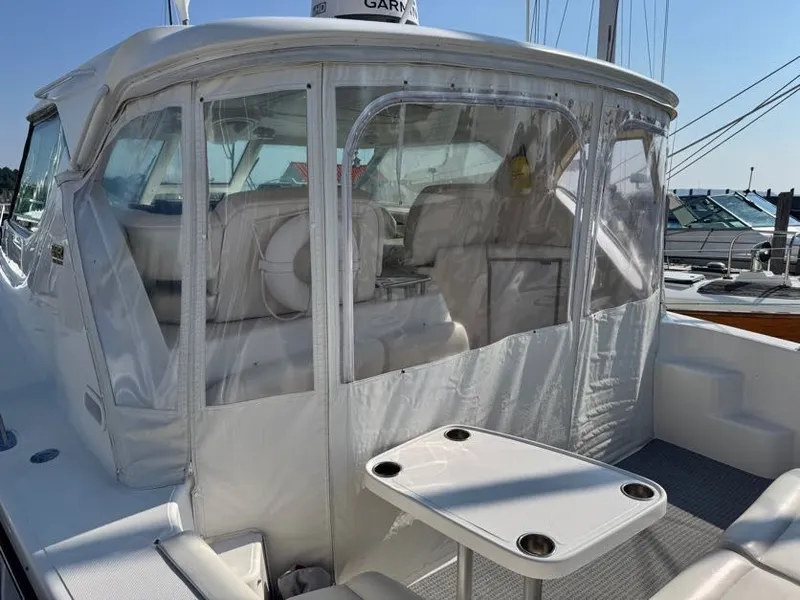 Slide: The Image of Tiara 4300 Sovran 2006 - 3