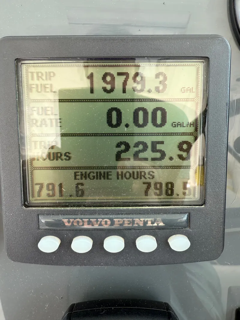 Slide: The Image of Tiara 4300 Sovran 2006 - 33