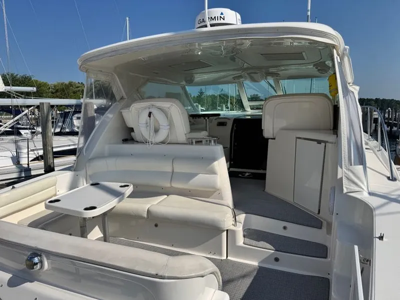 Slide: The Image of Tiara 4300 Sovran 2006 - 4