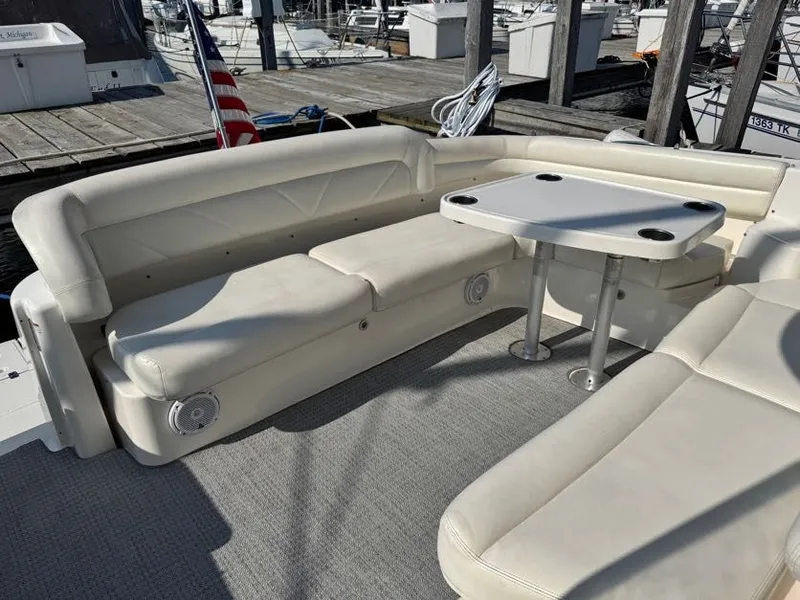 Slide: The Image of Tiara 4300 Sovran 2006 - 5