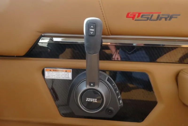 Slide: The Image of Throttle control panel of 2026 Chaparral 6 GTS boat with Volvo Penta system. - 19