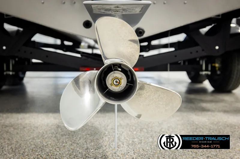 Slide: The Image of Propeller of 2026 Lund 1975 Tyee boat on display in showroom. - 54